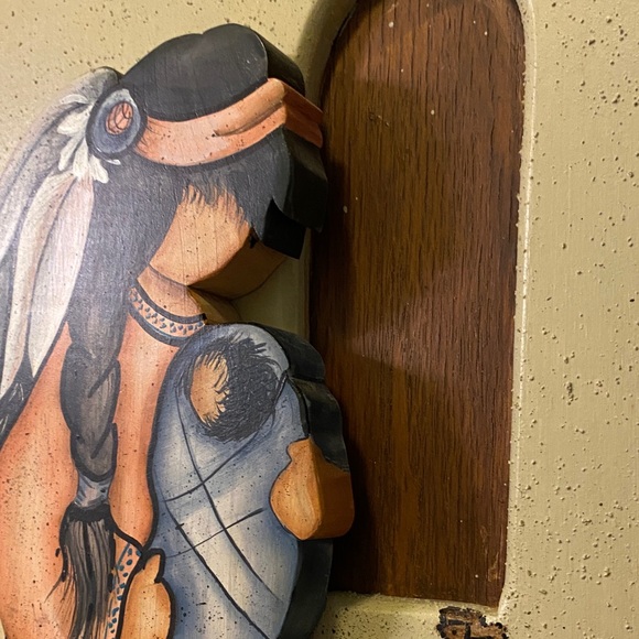 Handcrafted Wall Art with Mother and Child Design - Picture 6 of 12